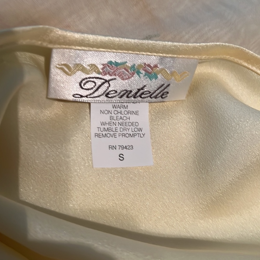 DENTELLE Nightie 💛 - Picture 5 of 6